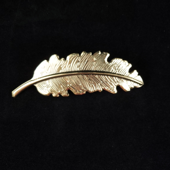 Feather Hair Barrette - Picture 4 of 4